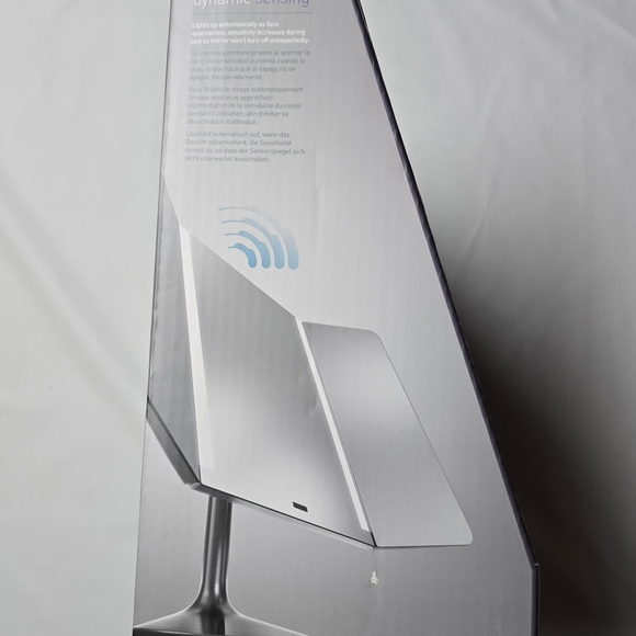 Simplehuman Wide-View Sensor Mirror - Silver - Picture 6 of 11